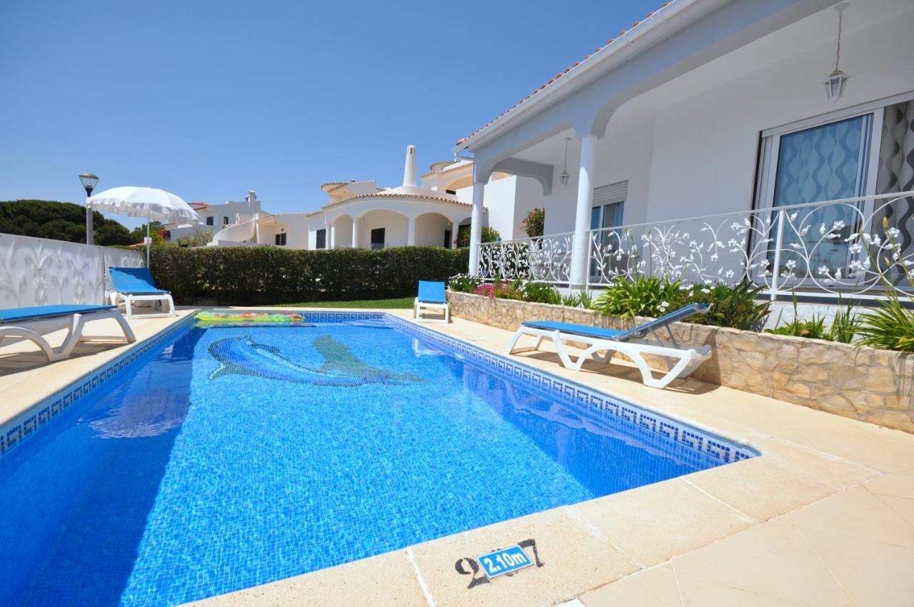 Well-Appointed Villa Is Situated In The Popular Resort Of Vilamoura Quarteira Εξωτερικό φωτογραφία