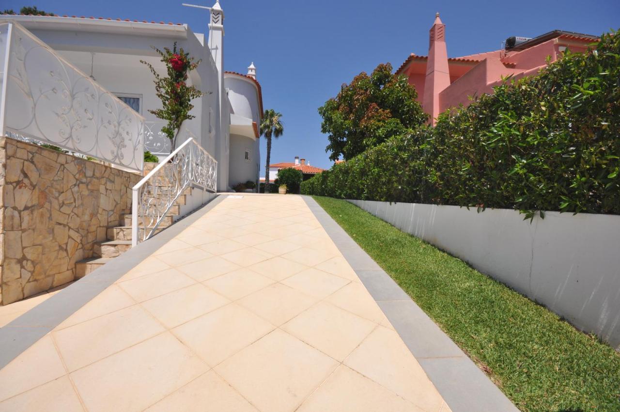 Well-Appointed Villa Is Situated In The Popular Resort Of Vilamoura Quarteira Εξωτερικό φωτογραφία